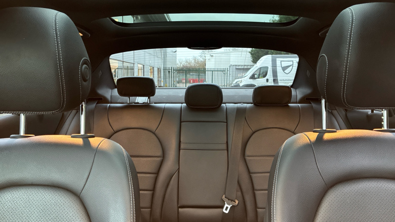 Mercedes-Benz C-Class C220d AMG Line Premium 4dr Auto Diesel Saloon